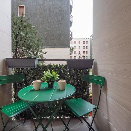 I Host Apartment - Melloni 34 Mediolan Zewnętrze zdjęcie