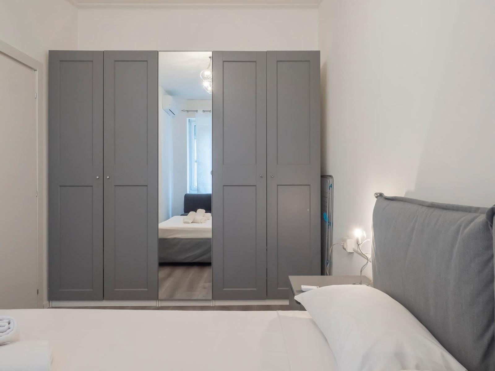 I Host Apartment - Melloni 34 Mediolan Zewnętrze zdjęcie